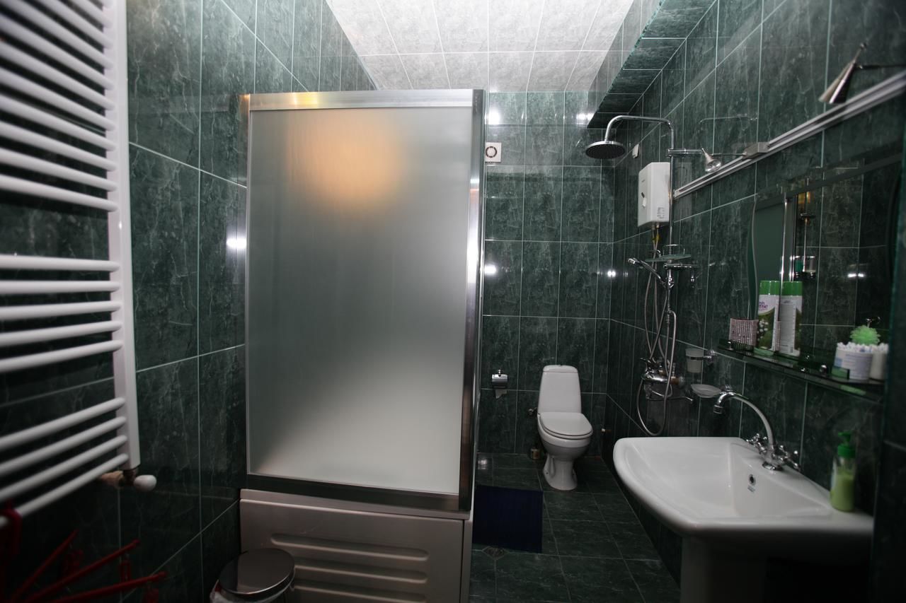 Отели типа «постель и завтрак» Mia B&B Tbilisi Тбилиси